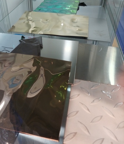 Лист нитрид титана 0,4х1000х2000 AISI 430 зеркало глянец